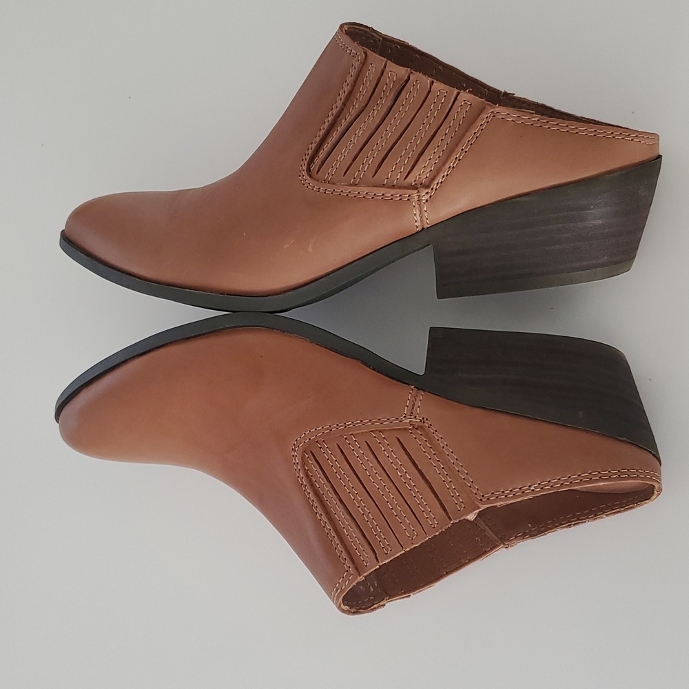 House of Harlow 1960 "Rowen" Western Slip-On Mule in Wheat-Colored Brown… - Picture 5 of 9